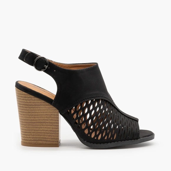 Qupid Barnes Stacked Heel Slingback Sandals - Picture 1 of 6